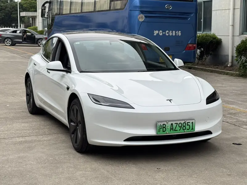 Tesla Model 3 — фото 3