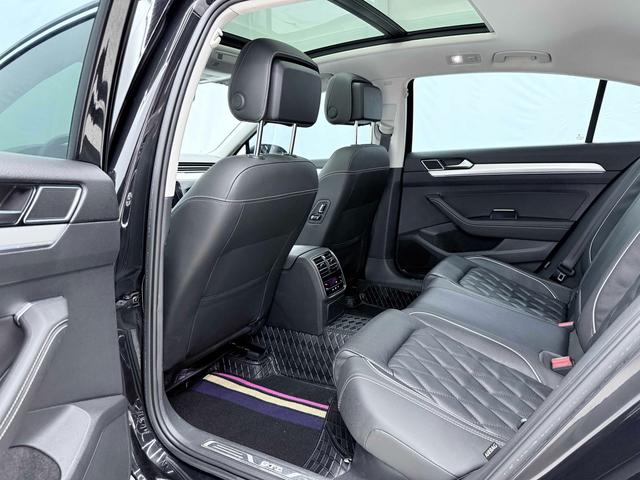Volkswagen Magotan PHEV id 4387577 из Китая 9