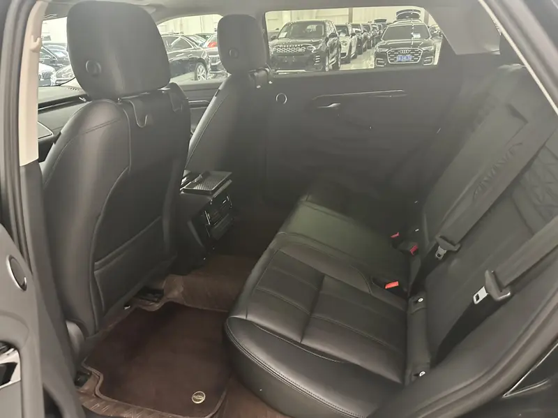 Land Rover Range Rover Evoque L 2.0T SE — фото 7