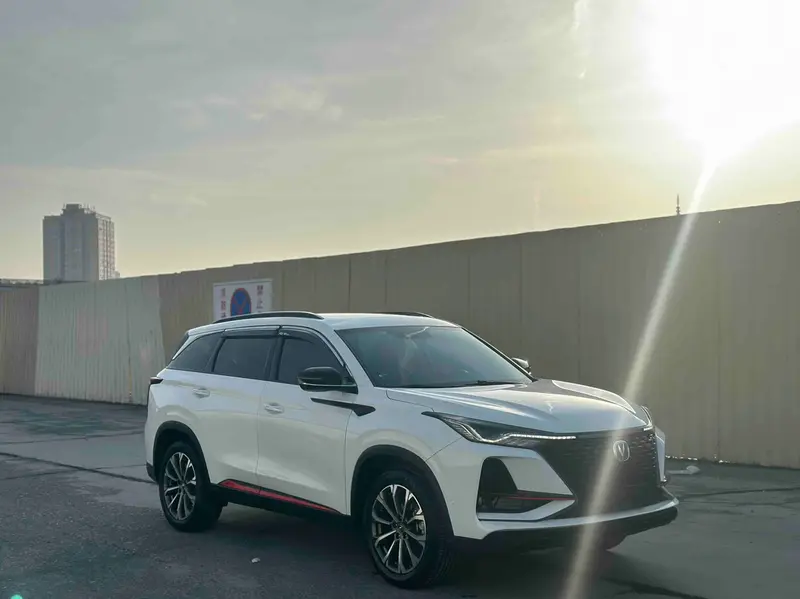 Changan CS75 PLUS — фото 3