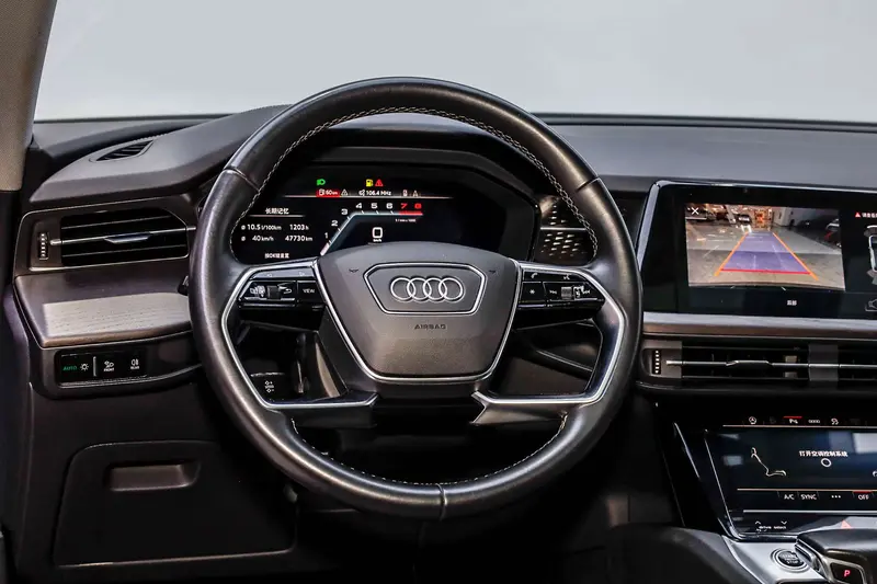Audi Q6 — фото 12