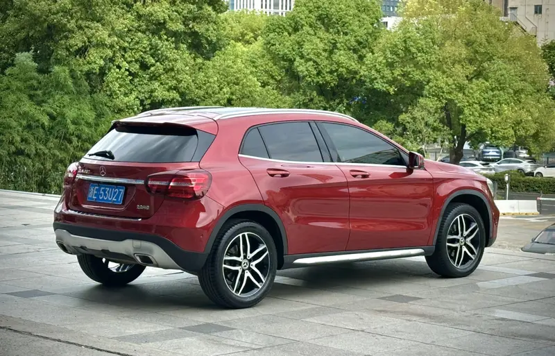Mercedes-Benz GLA — фото 6