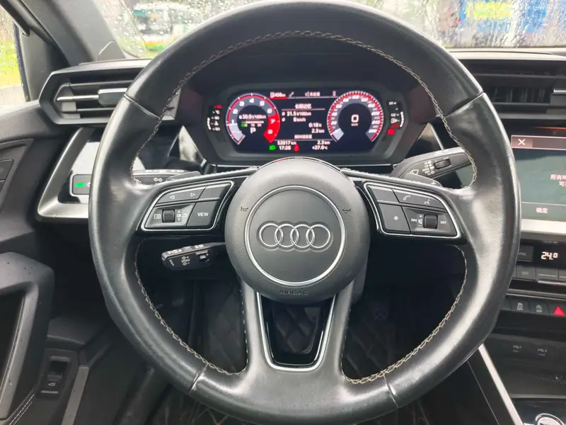Audi A3 — фото 13
