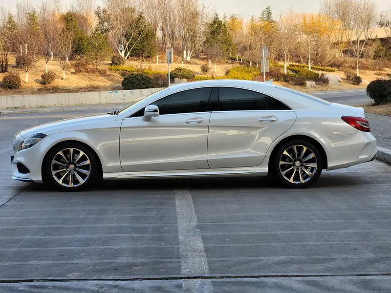 Mercedes-Benz CLS — фото 4