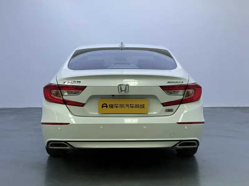 Honda Accord — фото 6