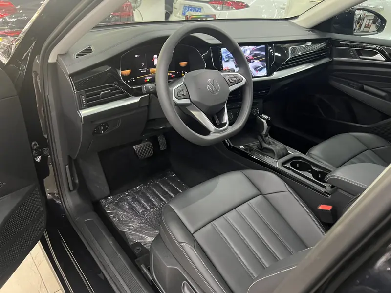 Volkswagen Passat — фото 7