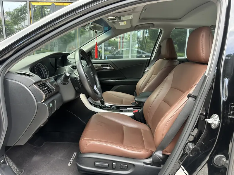 Honda Accord — фото 13