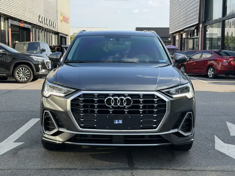 Audi Q3 — фото 2