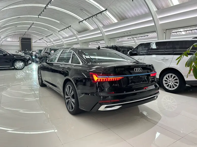 Audi A6L — фото 4