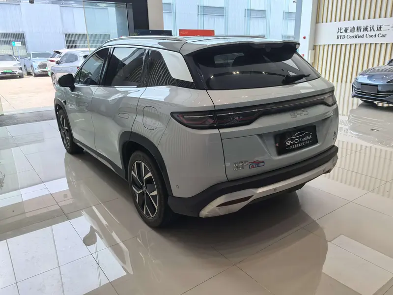 BYD L DM-i 160 KM — фото 4