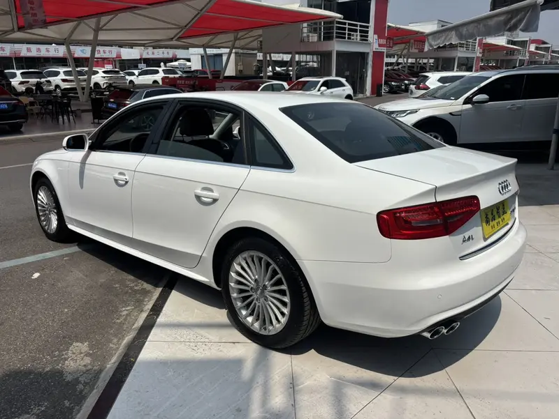 Audi A4L — фото 4