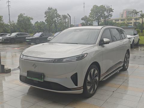 Dongfeng eπ 008