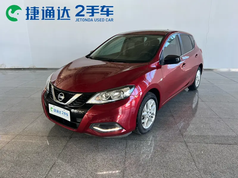 Nissan TIIDA 1.6 L CVT