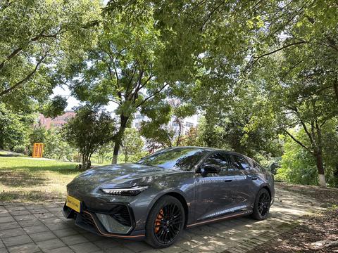 Changan UNI-V