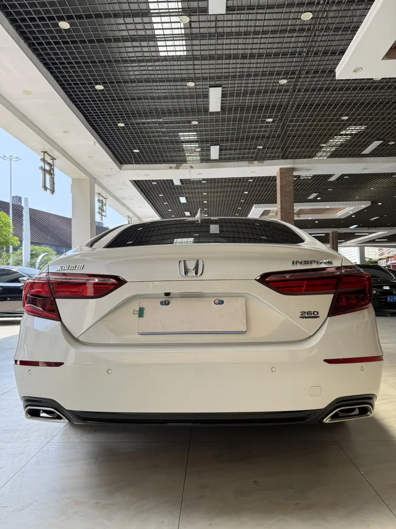 Honda Inspire — фото 5