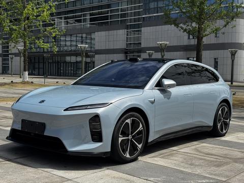 Nio ET5T