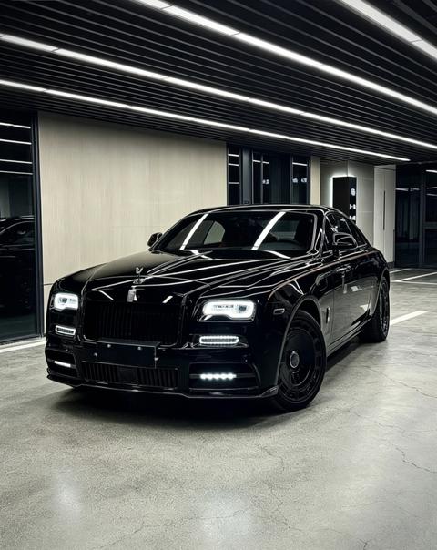 Rolls-Royce Модель не указана