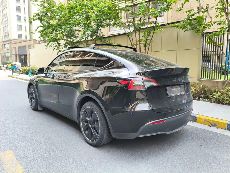 Tesla Model Y — фото 5