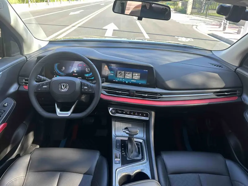Changan CS 55 PLUS 1.5 T DCT Luxury — фото 7