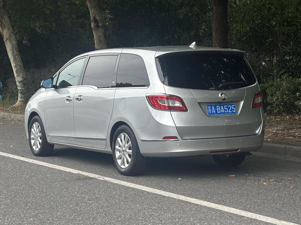 Buick GL8 2011 3.0L XT Luxury Flagship