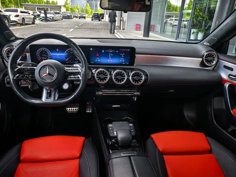 Mercedes-Benz A-Class AMG A 35 L 4 MAT IC — фото 8