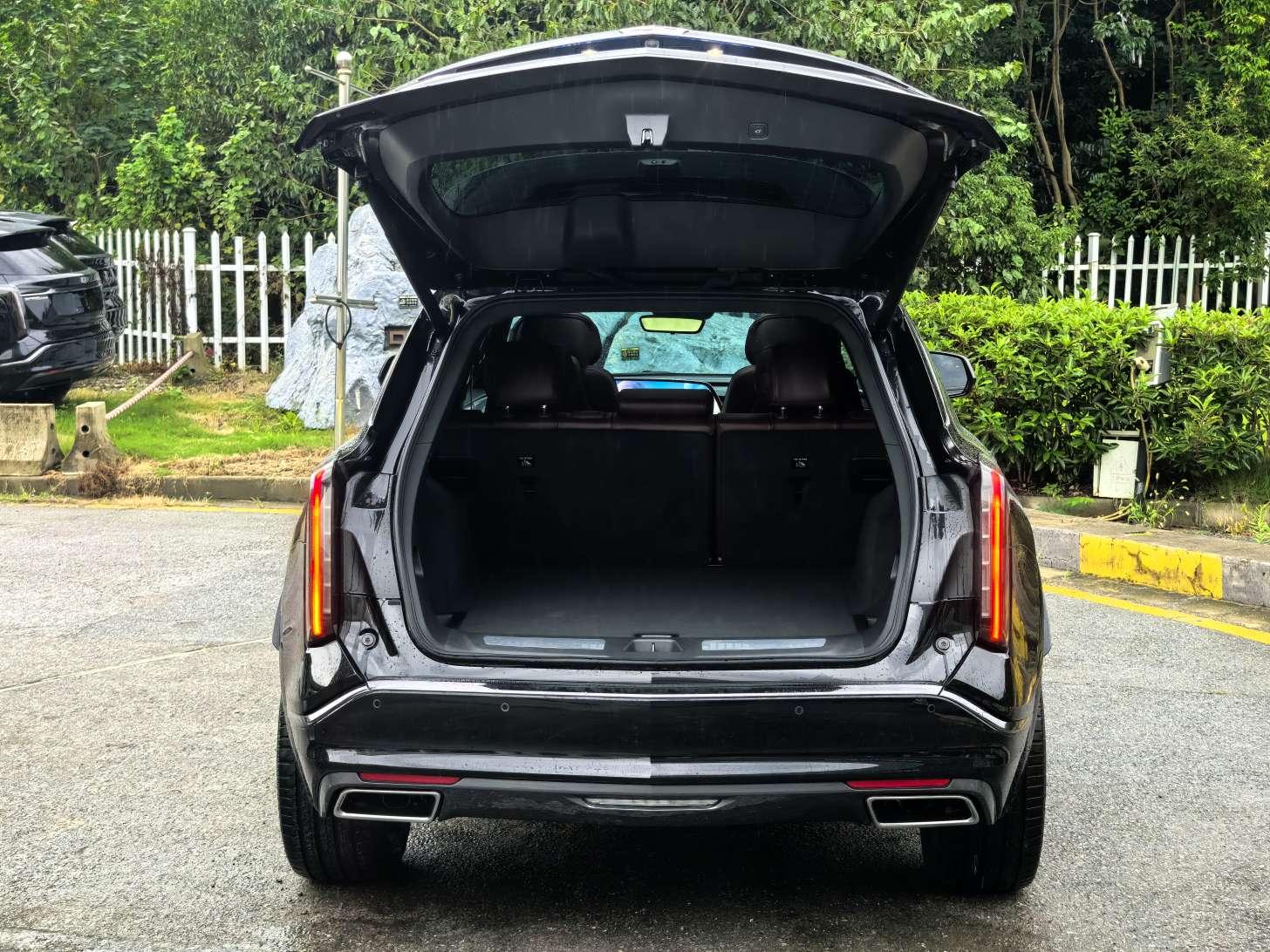 Cadillac XT5: фотография 9 из 16