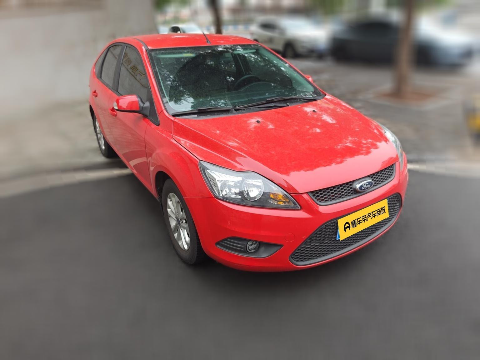 Ford Focus 2013 1.8L AT