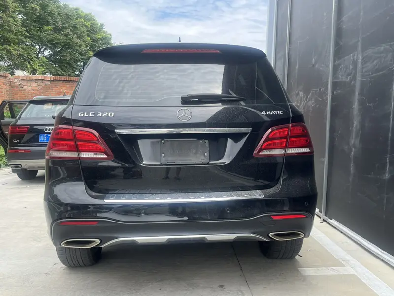 Mercedes-Benz GLE — фото 5