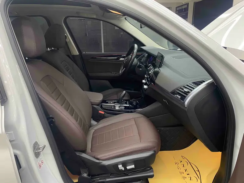 BMW X3 xDrive25i M спортпакет — фото 12
