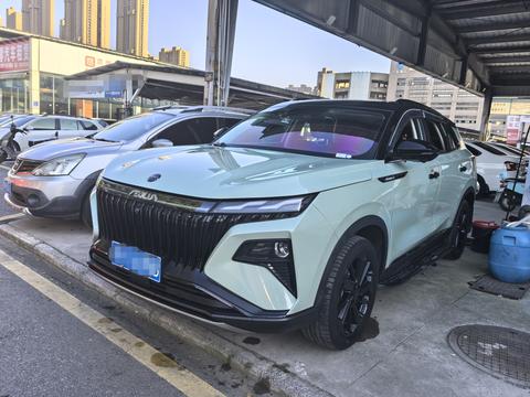 Dongfeng Aeolus Huge