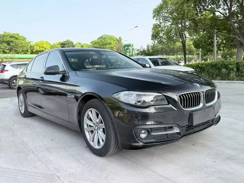 BMW 5 Series — фото 3