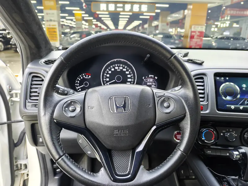 Honda Vezel 1.5L CVT моноприводный элит — фото 11