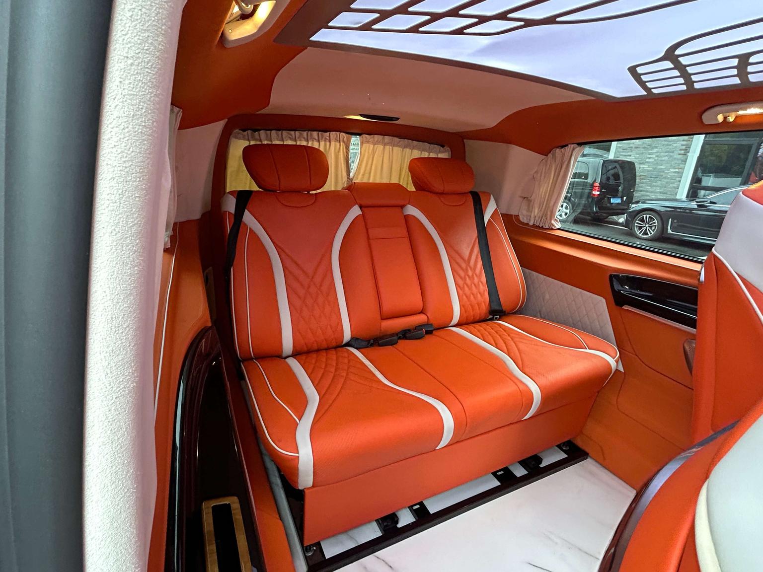 Mercedes-Benz Vito: фотография 14 из 15