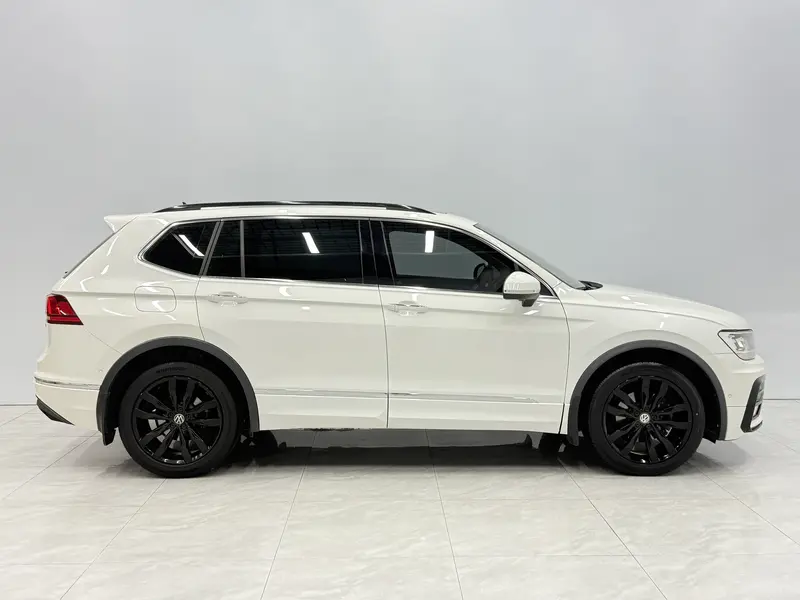 Volkswagen Tiguan L — фото 8