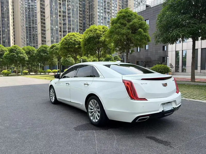 Cadillac XTS — фото 4
