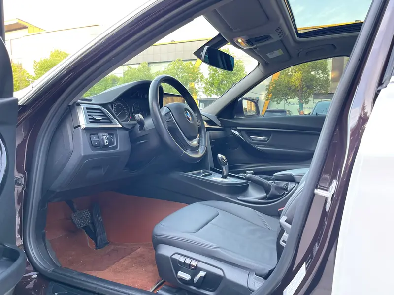 BMW 3 Series — фото 12