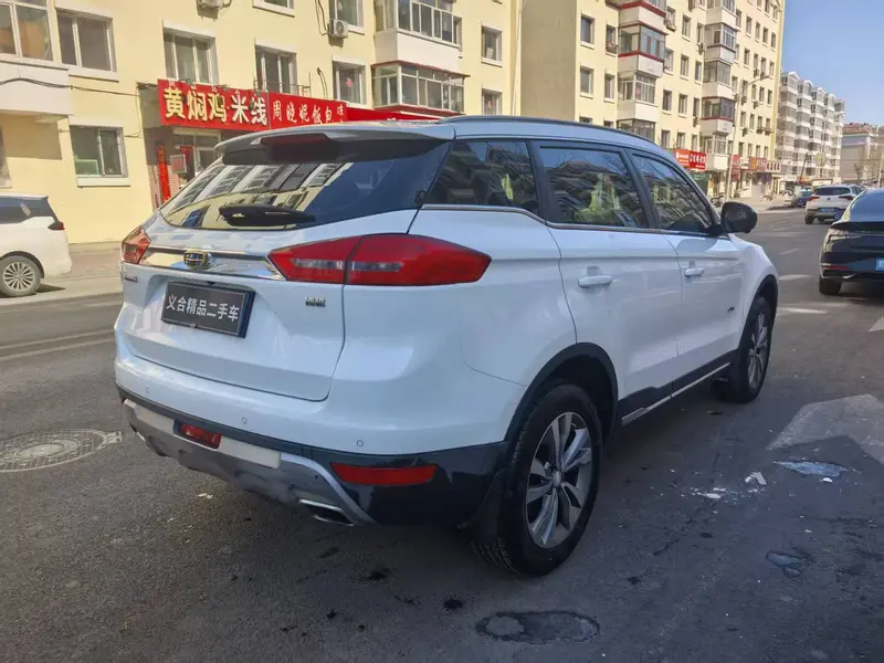 Geely Atlas (Boyue) — фото 6