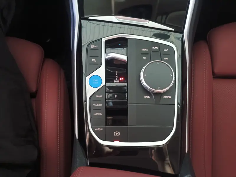 BMW i3 — фото 9