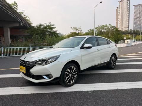 Venucia T90