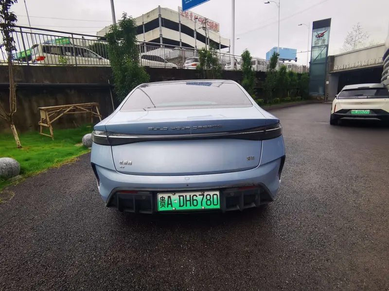BYD Seal — фото 6