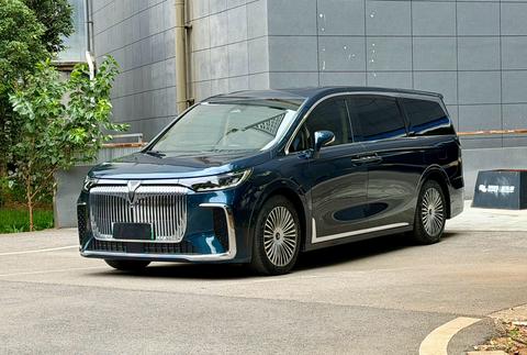 VOYAH Dreamer PHEV