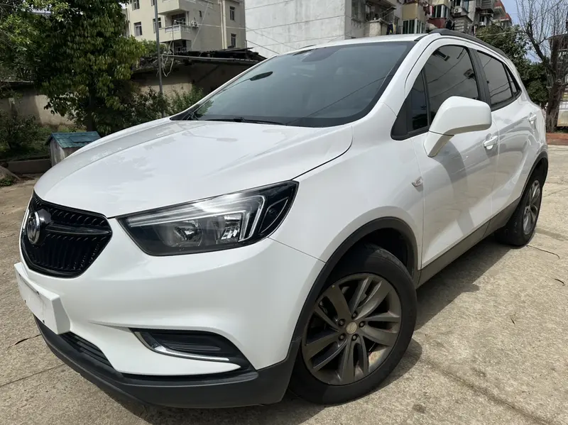 Buick Encore — фото 1