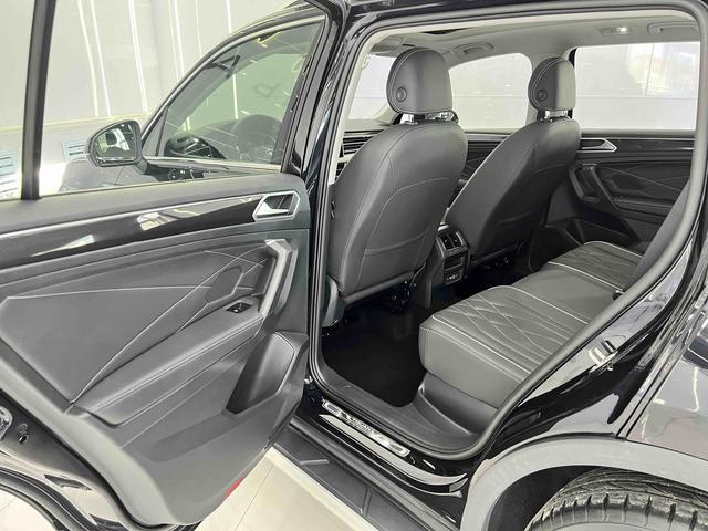 Volkswagen Tiguan L id 4392334 из Китая 21