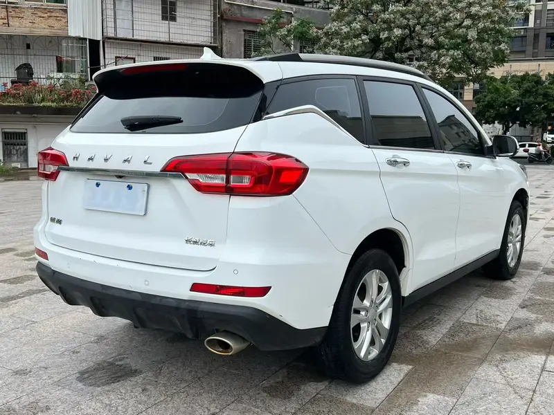 Haval M6 — фото 6