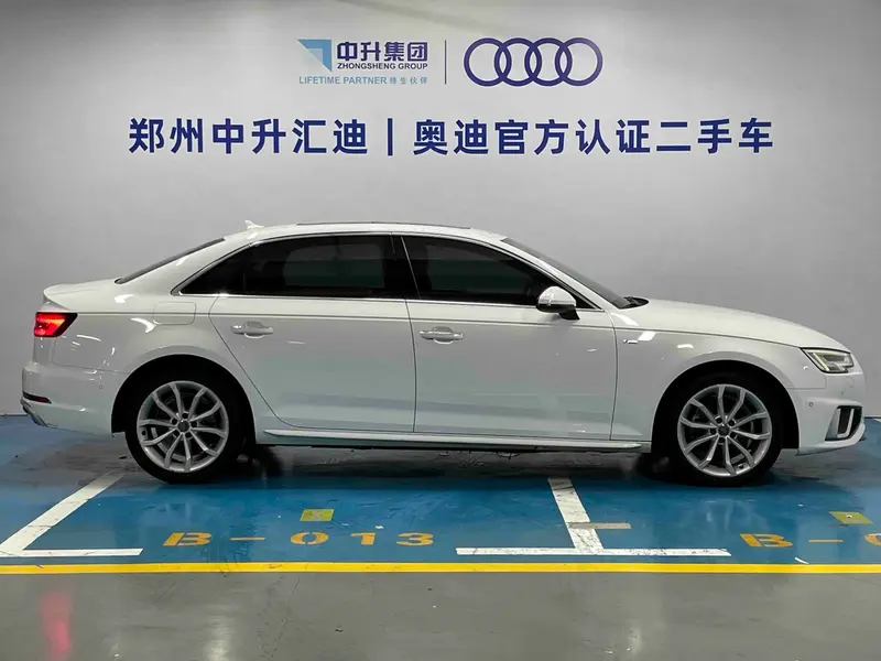 Audi A4L 40 TFSI стиль VI — фото 5