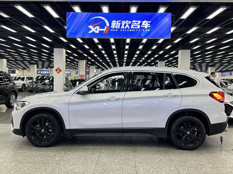 BMW X1 — фото 3