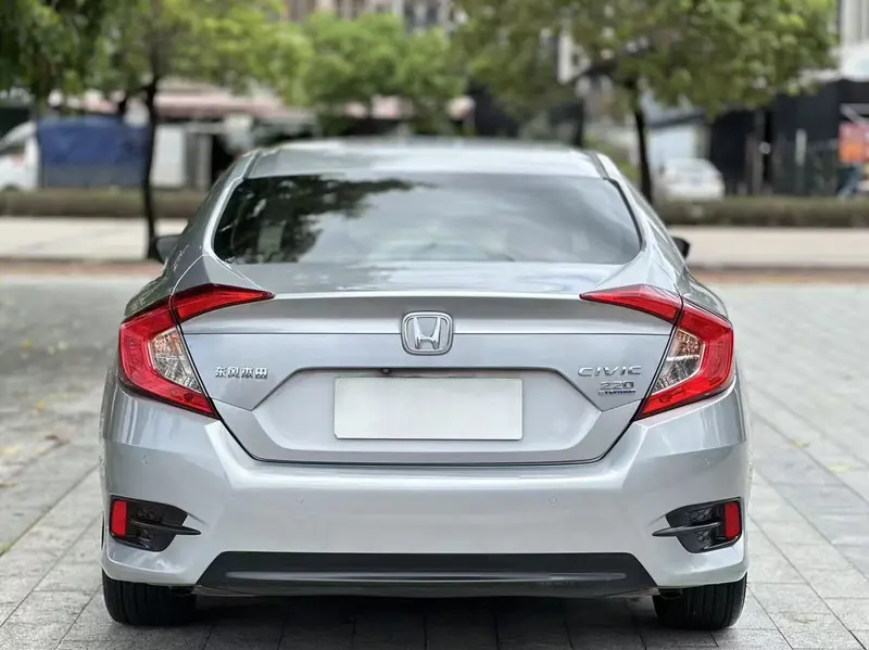Honda Civic — фото 6