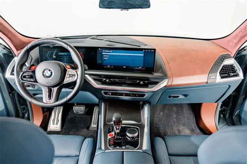 BMW XM — фото 8