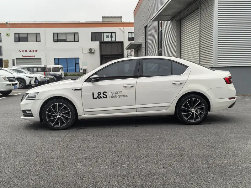 Skoda Octavia — фото 4