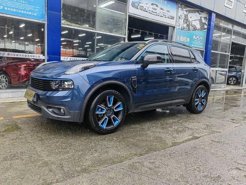 Lynk & Co 01